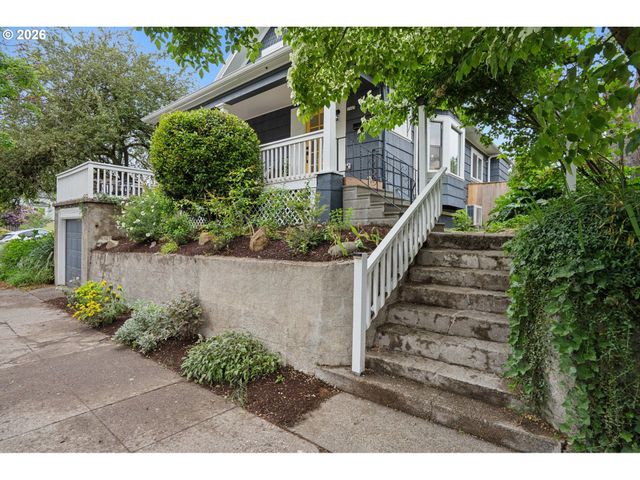 2345 Se CLINTON St, Portland, OR 97202