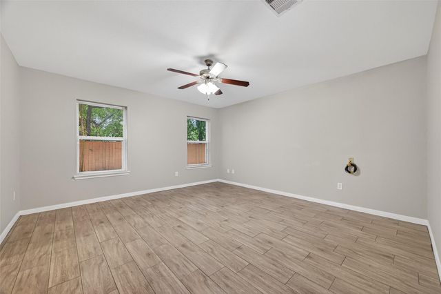 10226 Ella Falls Boulevard, Houston, TX 77038