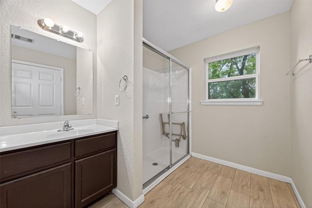 10226 Ella Falls Boulevard, Houston, TX 77038