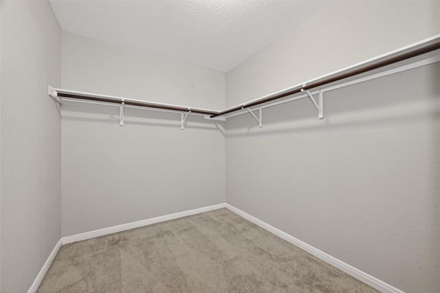 10226 Ella Falls Boulevard, Houston, TX 77038