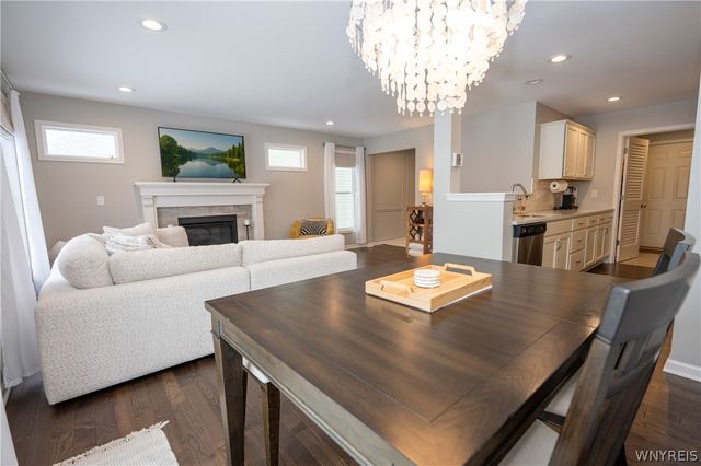 702 Carriage Lane, West Seneca, NY 14224