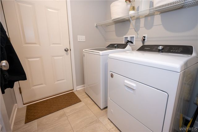 702 Carriage Lane, West Seneca, NY 14224