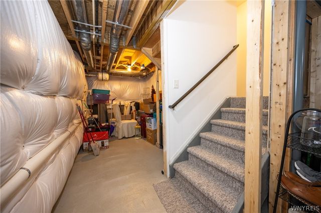 702 Carriage Lane, West Seneca, NY 14224