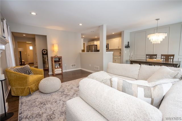 702 Carriage Lane, West Seneca, NY 14224