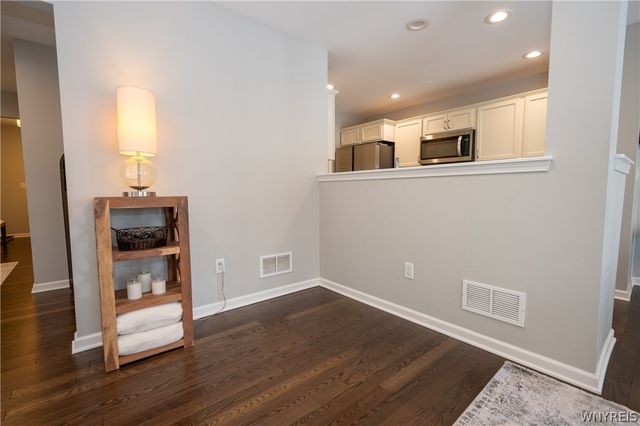 702 Carriage Lane, West Seneca, NY 14224