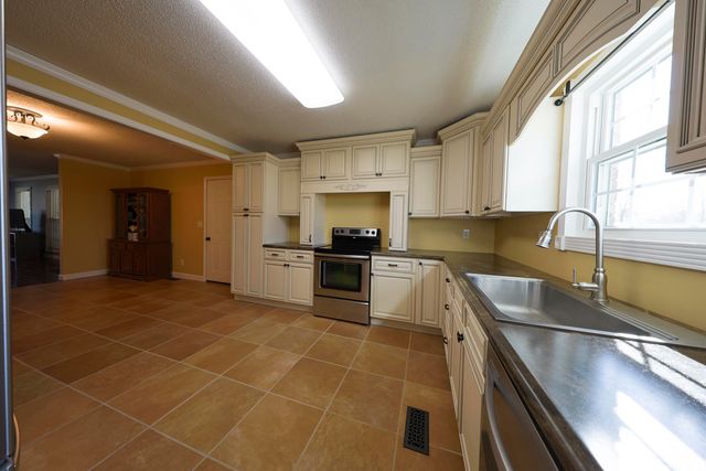 601 Moberly Bend Road, Corbin, KY 40701