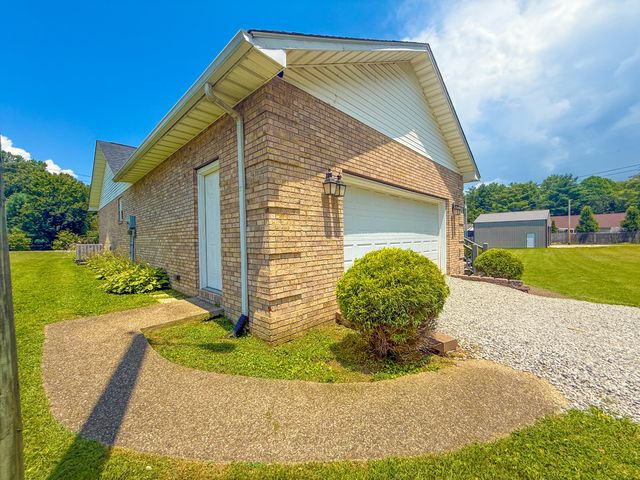 601 Moberly Bend Road, Corbin, KY 40701