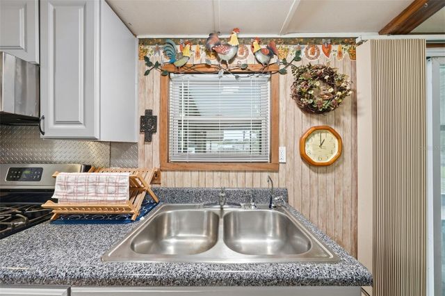 7003 W SEDAN COURT, Homosassa, FL 34446