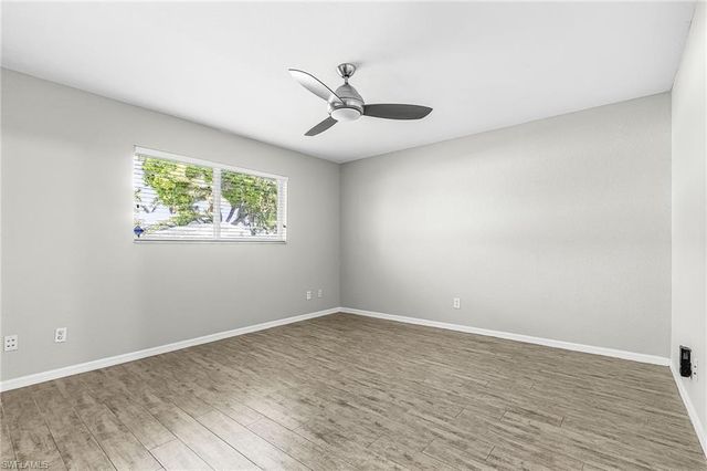 423 SE 23rd ST, Cape Coral, FL 33990