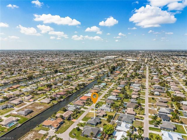 423 SE 23rd ST, Cape Coral, FL 33990