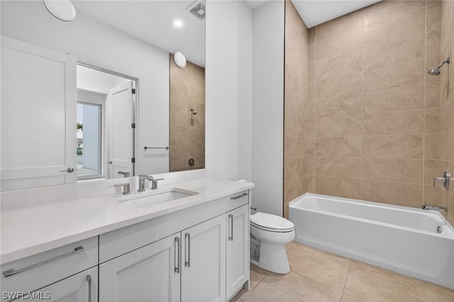 4142 Bay Beach LN 205, Fort Myers Beach, FL 33931