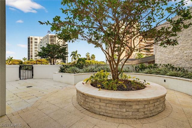 4142 Bay Beach LN 205, Fort Myers Beach, FL 33931