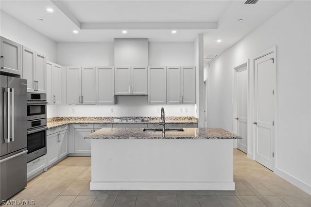 4142 Bay Beach LN 205, Fort Myers Beach, FL 33931