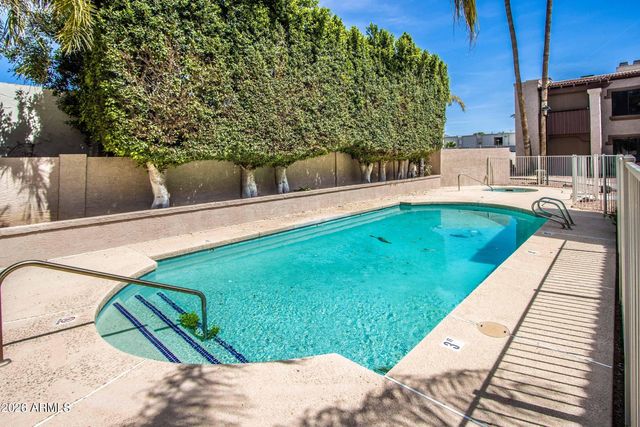 3102 E CLARENDON Avenue 207, Phoenix, AZ 85016