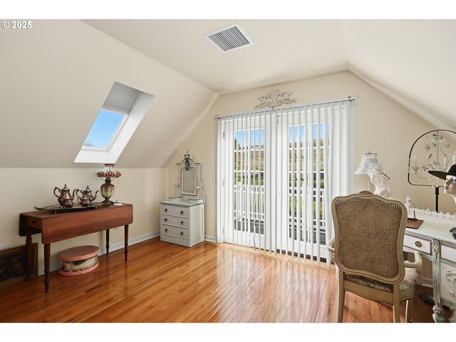 3720 COLUMBIA VIEW Dr, The Dalles, OR 97058