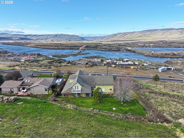 3720 COLUMBIA VIEW Dr, The Dalles, OR 97058