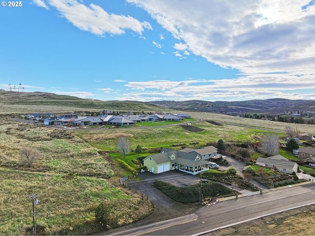 3720 COLUMBIA VIEW Dr, The Dalles, OR 97058