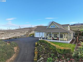 3720 COLUMBIA VIEW Dr, The Dalles, OR 97058