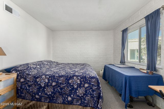 8450 E Old Spanish Trl Apt 212, Tucson, AZ 85710