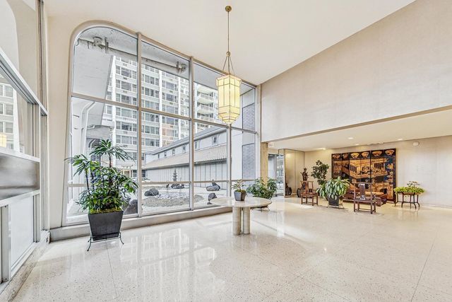 4250 N Marine Drive 2324, Chicago, IL 60613