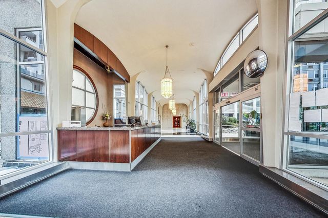 4250 N Marine Drive 2324, Chicago, IL 60613