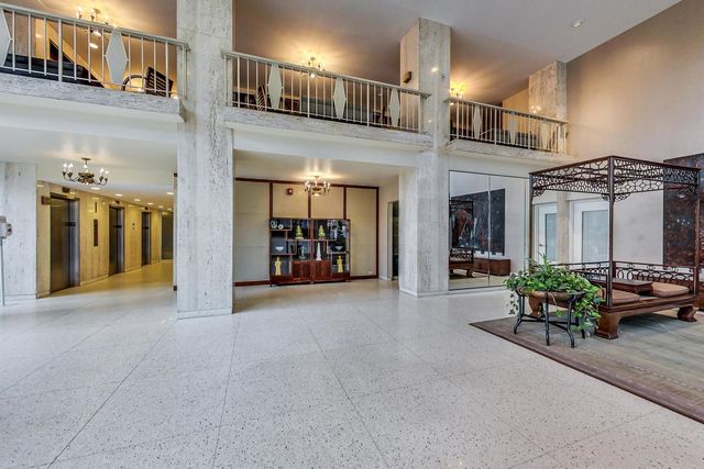 4250 N Marine Drive 2324, Chicago, IL 60613