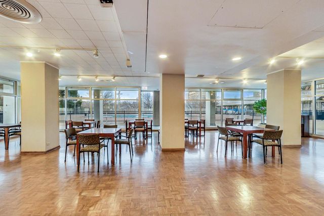 4250 N Marine Drive 2324, Chicago, IL 60613