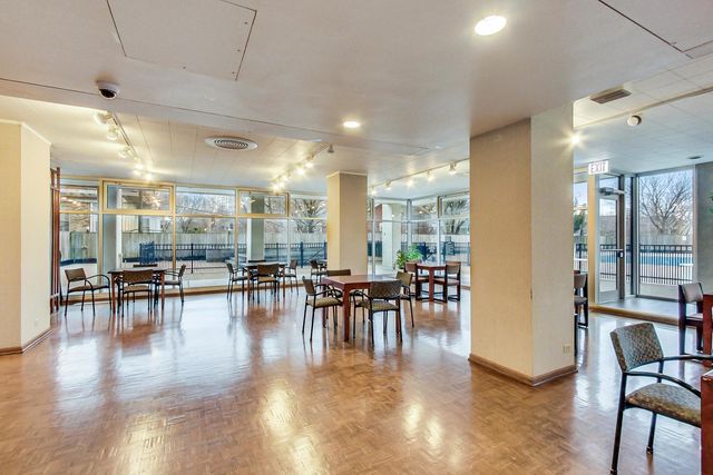 4250 N Marine Drive 2324, Chicago, IL 60613