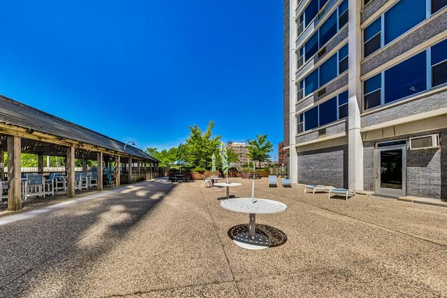 4250 N Marine Drive 2324, Chicago, IL 60613