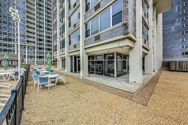 4250 N Marine Drive 2324, Chicago, IL 60613