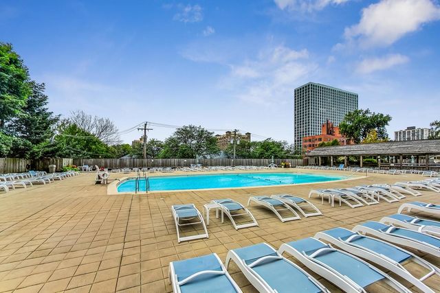 4250 N Marine Drive 2324, Chicago, IL 60613