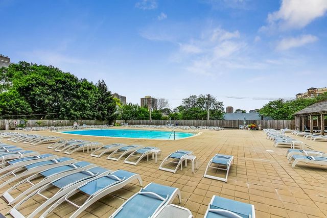 4250 N Marine Drive 2324, Chicago, IL 60613