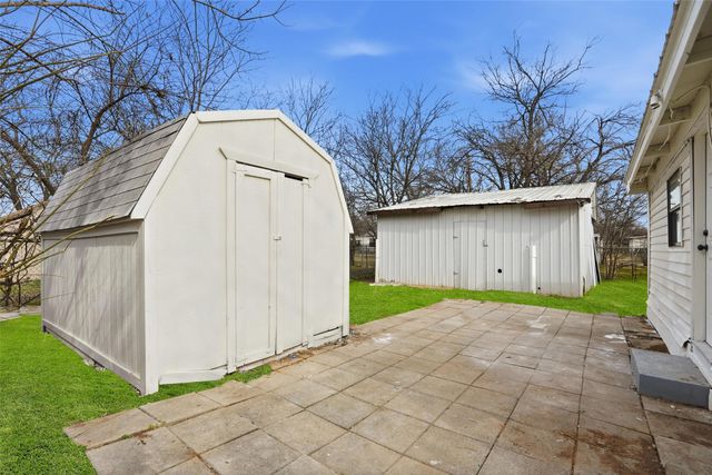 1015 SE 20th Street, Mineral Wells, TX 76067