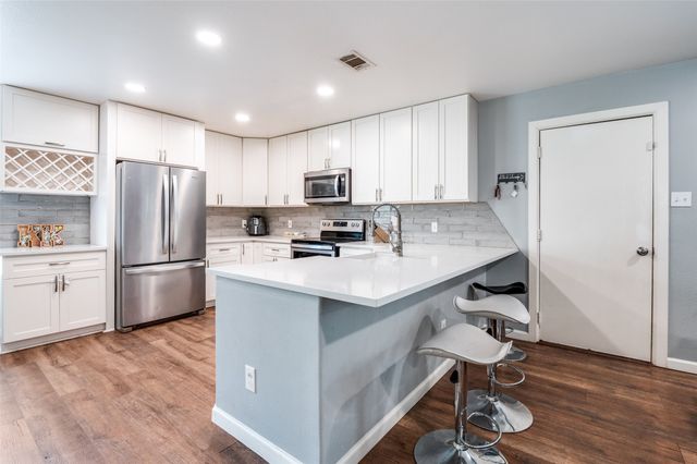 148 Triumph Road, Dallas, TX 75241
