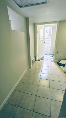 8424 129th Street, Kew Gardens, NY 11415