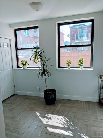 8424 129th Street, Kew Gardens, NY 11415