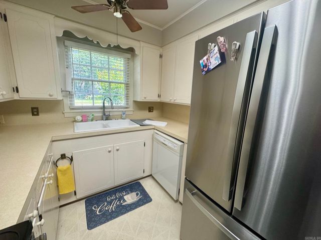 1 Mark Place, Conway, AR 72034