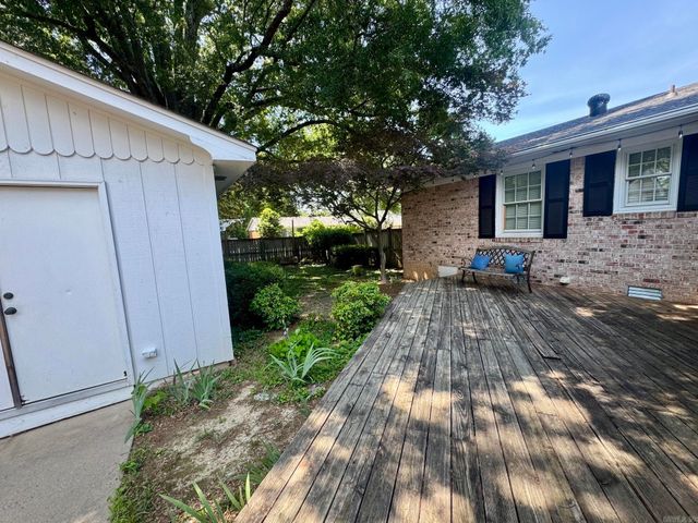 1 Mark Place, Conway, AR 72034