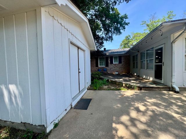 1 Mark Place, Conway, AR 72034