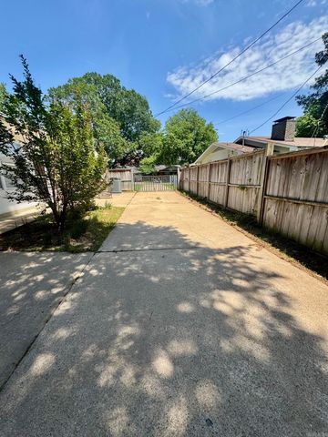 1 Mark Place, Conway, AR 72034