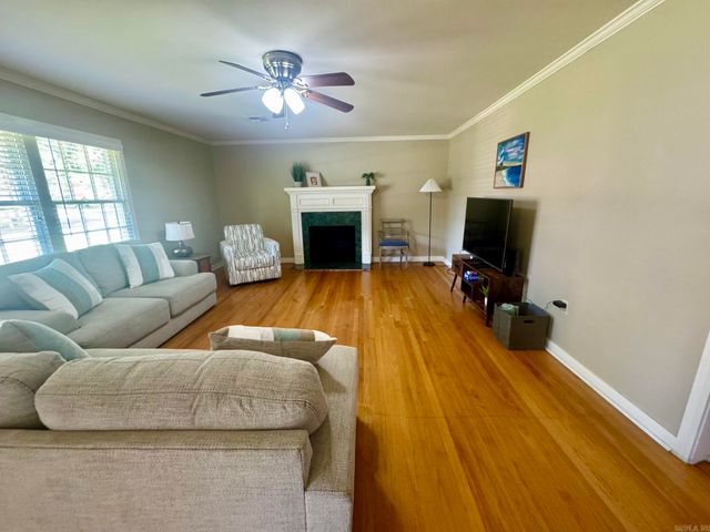 1 Mark Place, Conway, AR 72034
