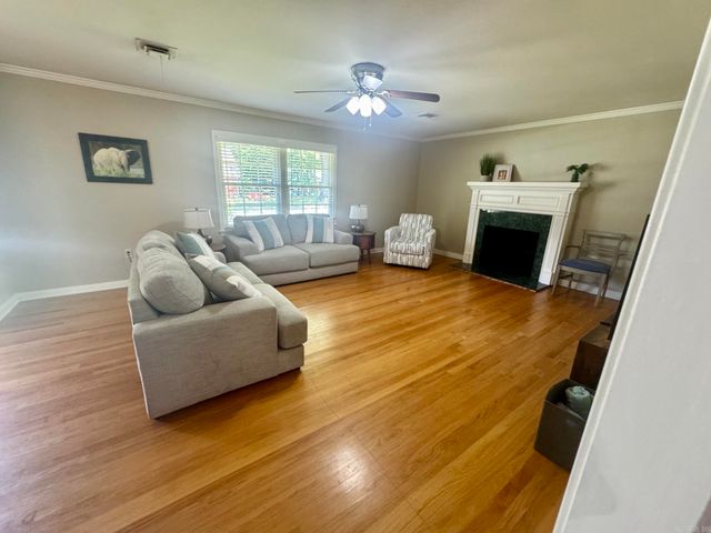 1 Mark Place, Conway, AR 72034