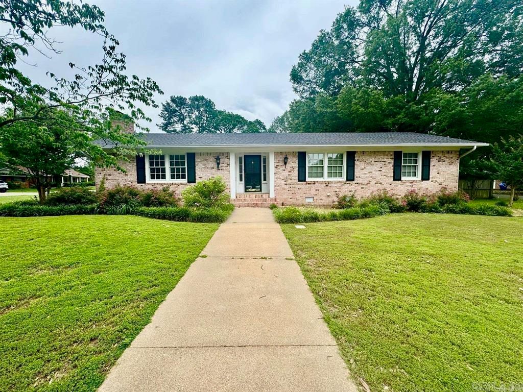 1 Mark Place, Conway, AR 72034