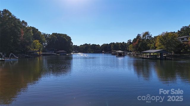 515 Kemp Road, Mooresville, NC 28117