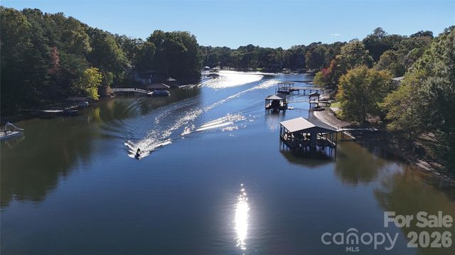 515 Kemp Road, Mooresville, NC 28117