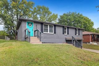 520 NW 88th Terrace, Kansas City, MO 64155