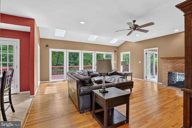 9105 OAK CHASE CT, Fairfax Station, VA 22039