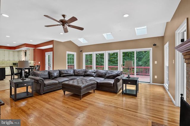 9105 OAK CHASE CT, Fairfax Station, VA 22039