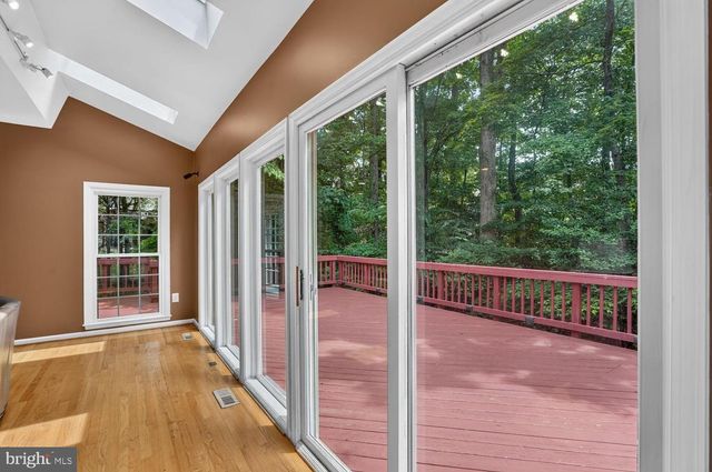 9105 OAK CHASE CT, Fairfax Station, VA 22039