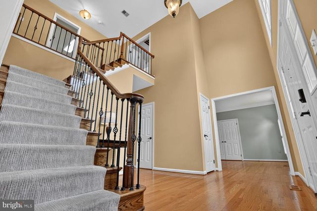 9105 OAK CHASE CT, Fairfax Station, VA 22039